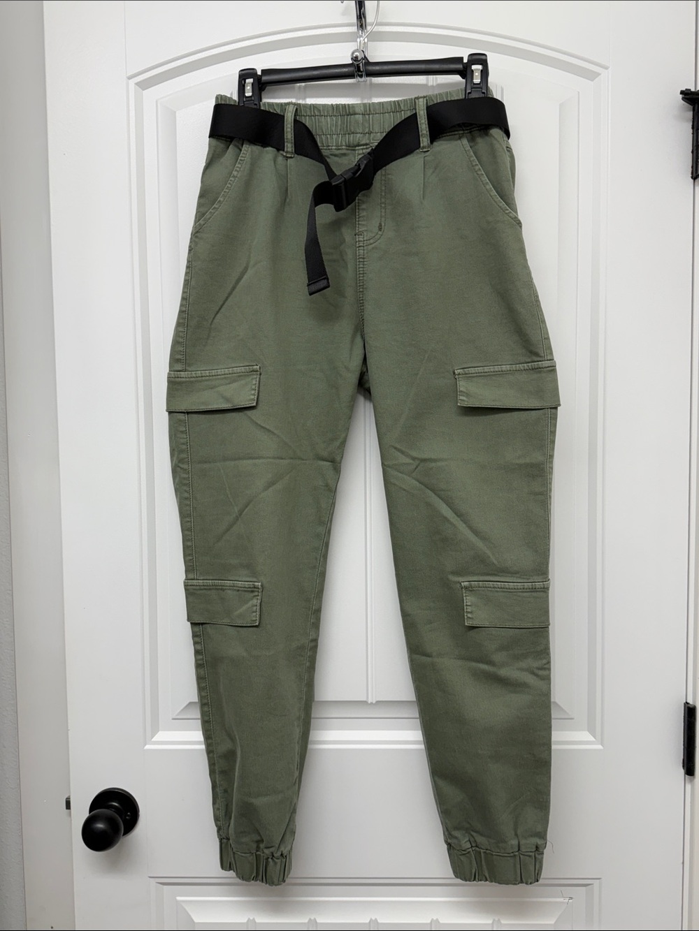 V.I.P. Olive green Cargo Jogger Pants with Belt size 9/29